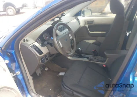 2010 Ford Focus Se z USA, uszkodzony, nr VIN 1FAHP3FNXAW286544